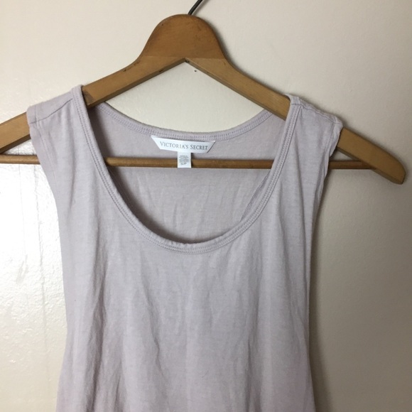 [Victoria's Secret] Beige Plum Ruffle Tank Top - Picture 2 of 9